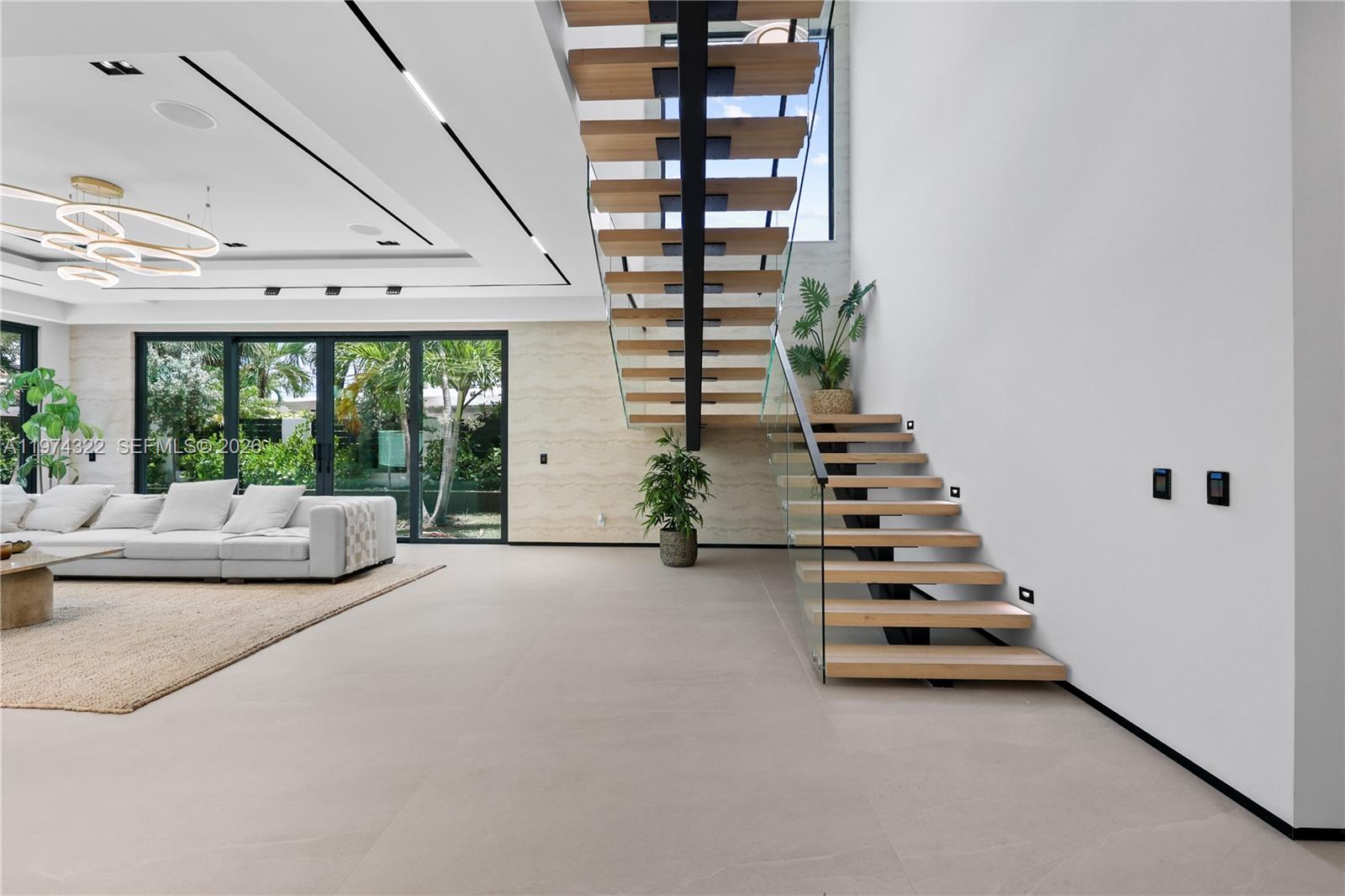 255 Capri Ave Lauderdale By The Sea, FL 33308