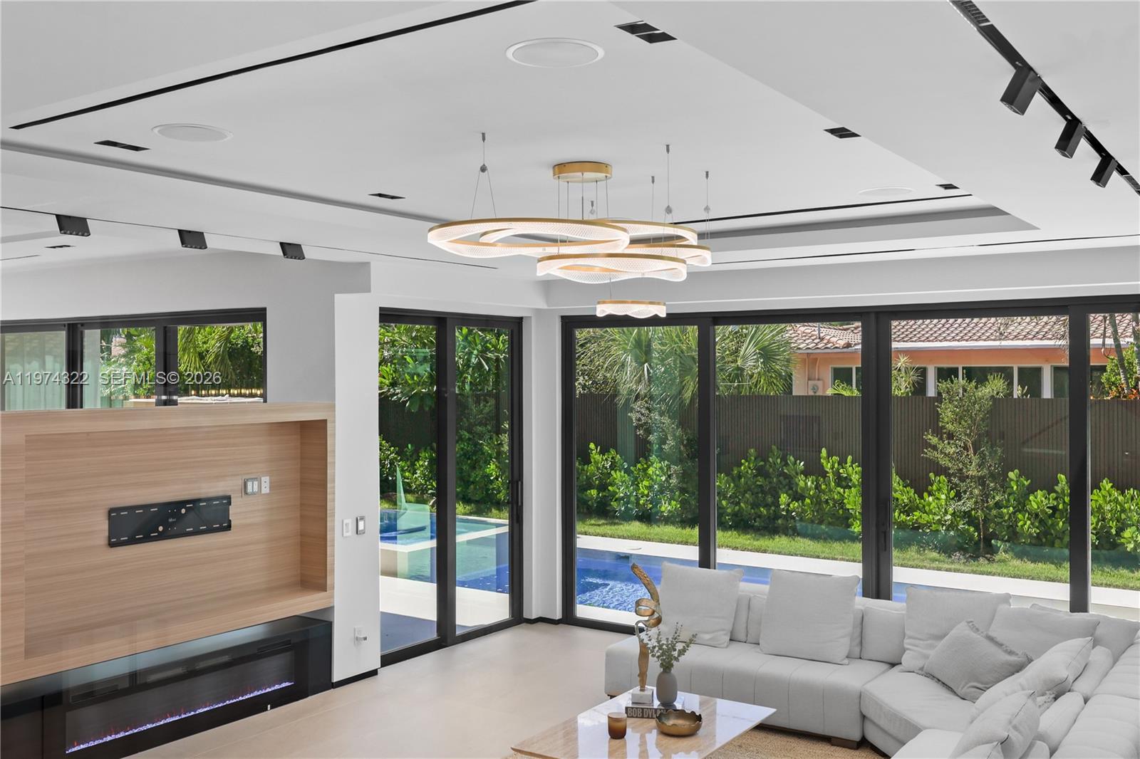 255 Capri Ave Lauderdale By The Sea, FL 33308