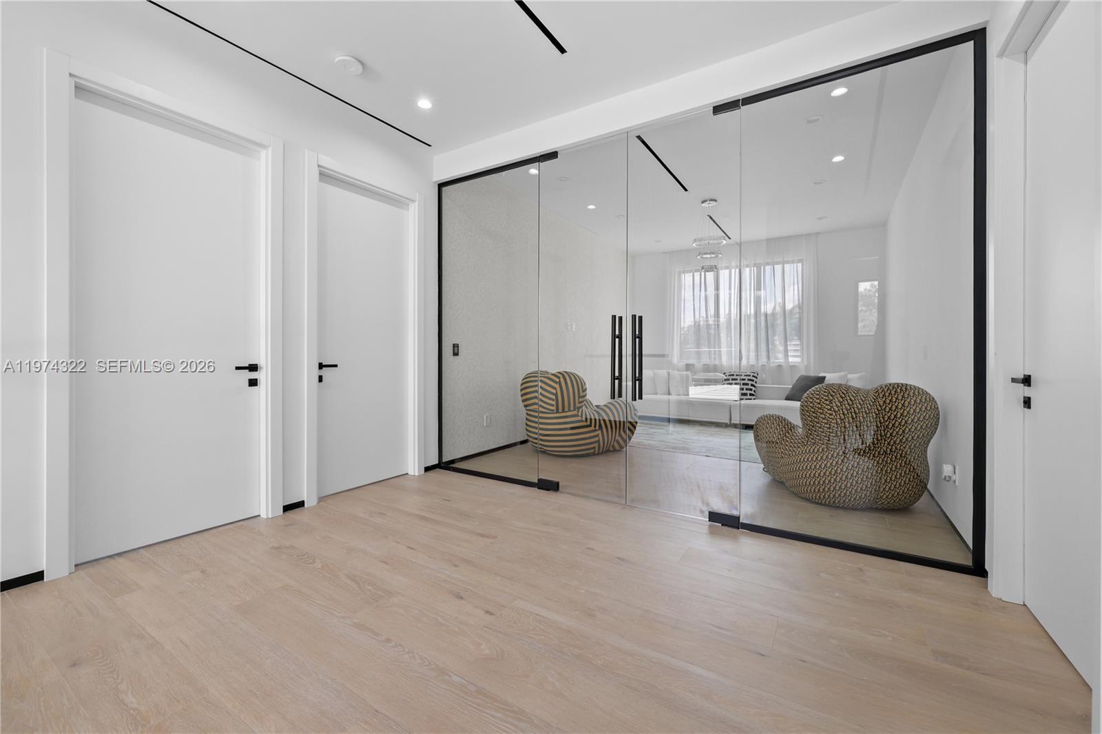 255 Capri Ave Lauderdale By The Sea, FL 33308