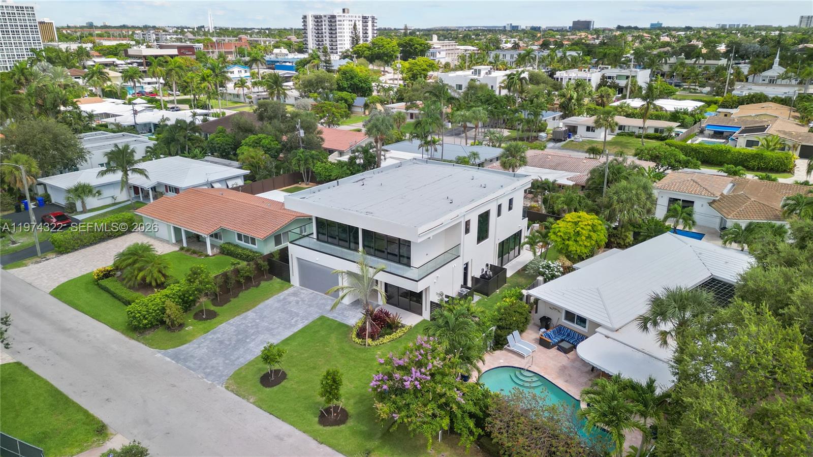 255 Capri Ave Lauderdale By The Sea, FL 33308