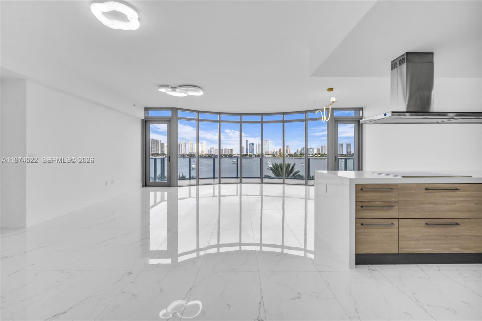 17111 Biscayne Blvd #411 North Miami Beach, FL 33160