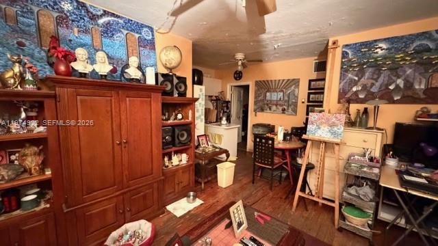 1275 Marseille Dr #40 Miami Beach, FL 33141