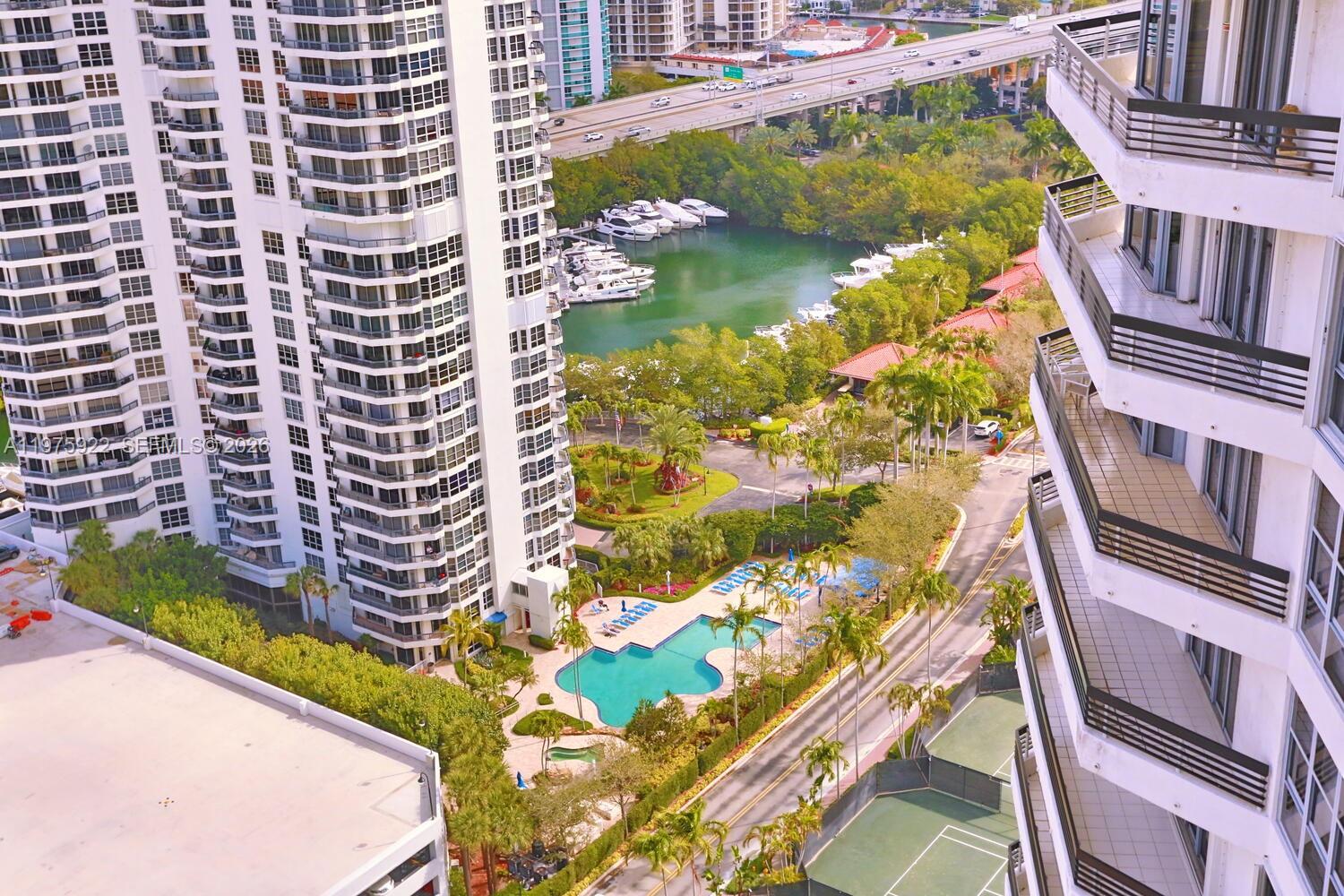 3530 Mystic Pointe Dr #2807 Aventura, FL 33180