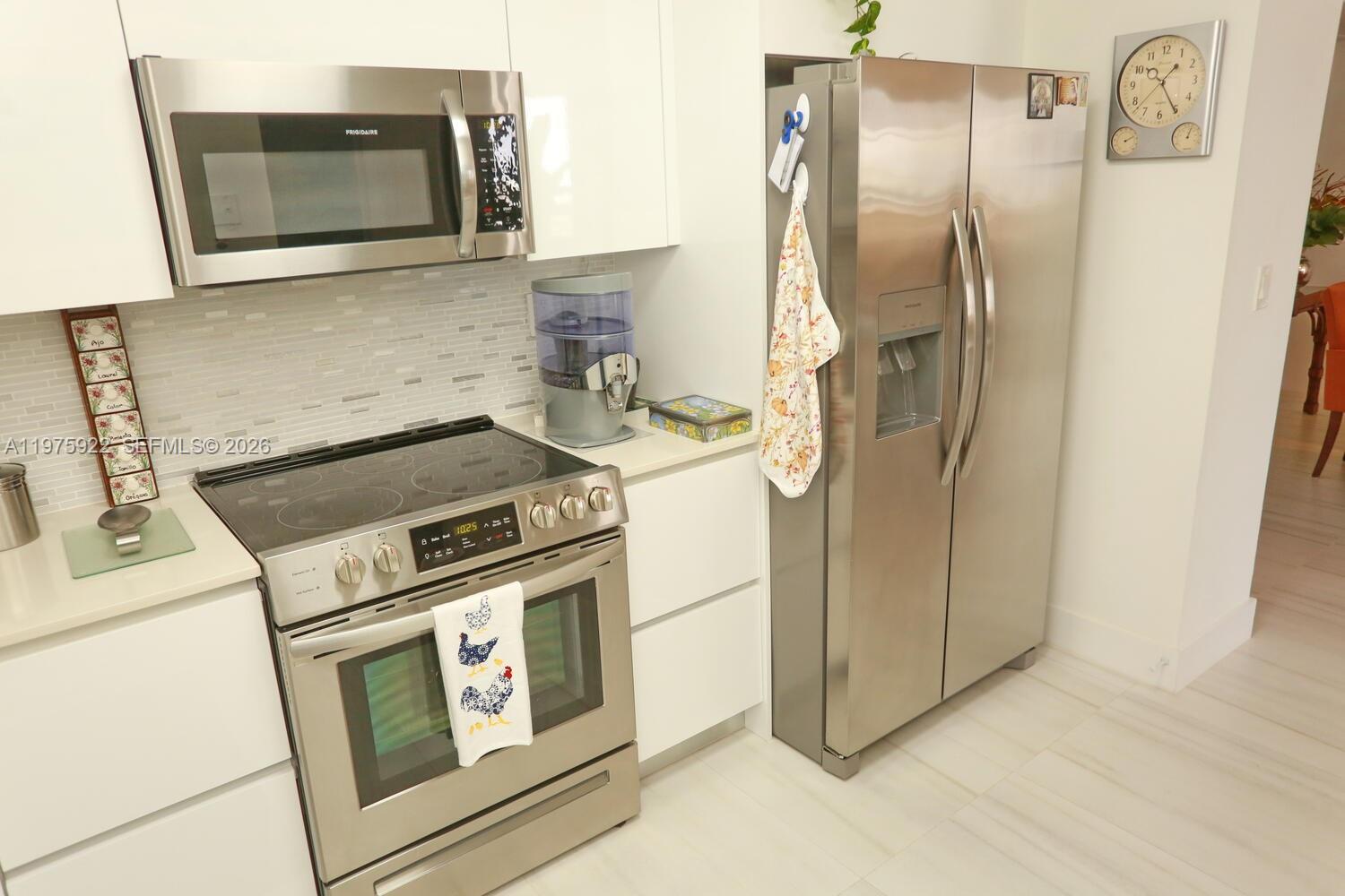 3530 Mystic Pointe Dr #2807 Aventura, FL 33180