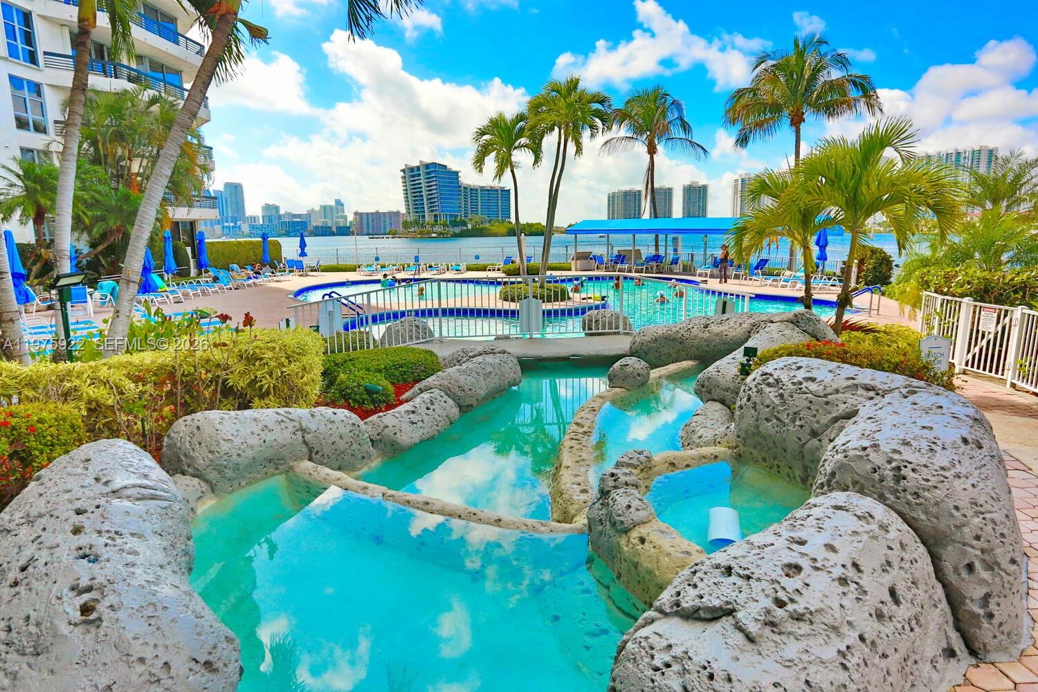 3530 Mystic Pointe Dr #2807 Aventura, FL 33180