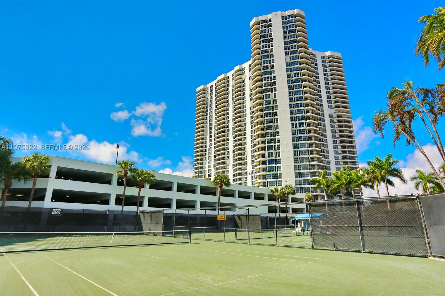 3530 Mystic Pointe Dr #2807 Aventura, FL 33180