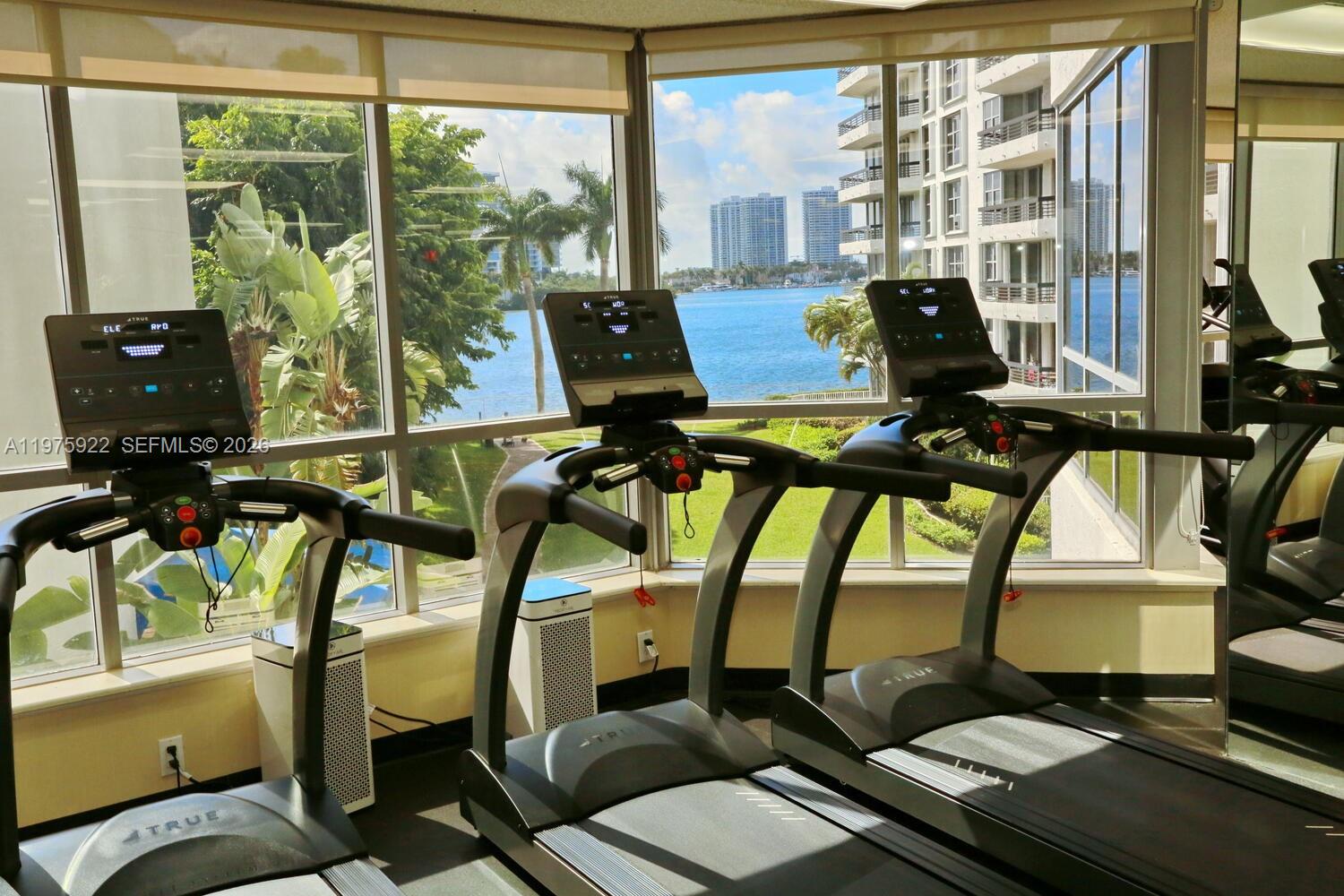 3530 Mystic Pointe Dr #2807 Aventura, FL 33180