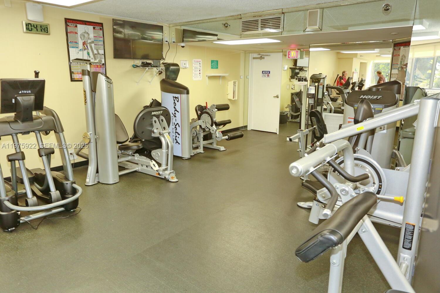 3530 Mystic Pointe Dr #2807 Aventura, FL 33180