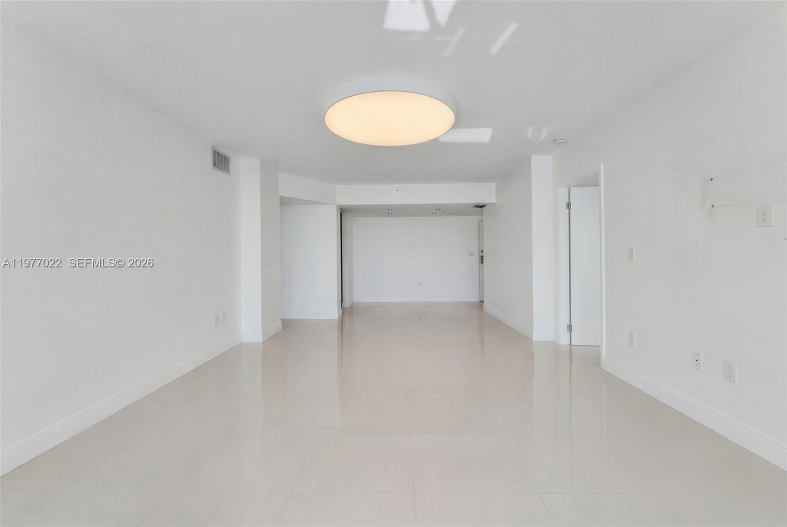 800 Claughton Is Dr #2804 Miami, FL 33131