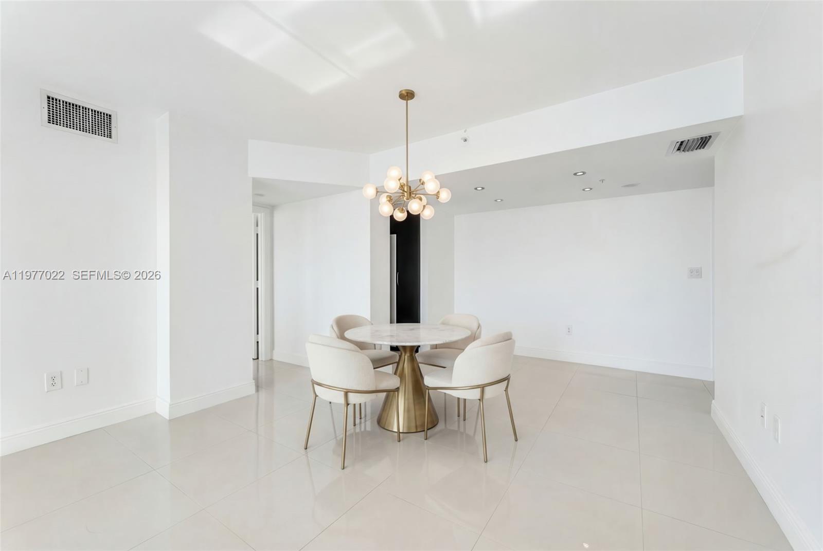 800 Claughton Is Dr #2804 Miami, FL 33131