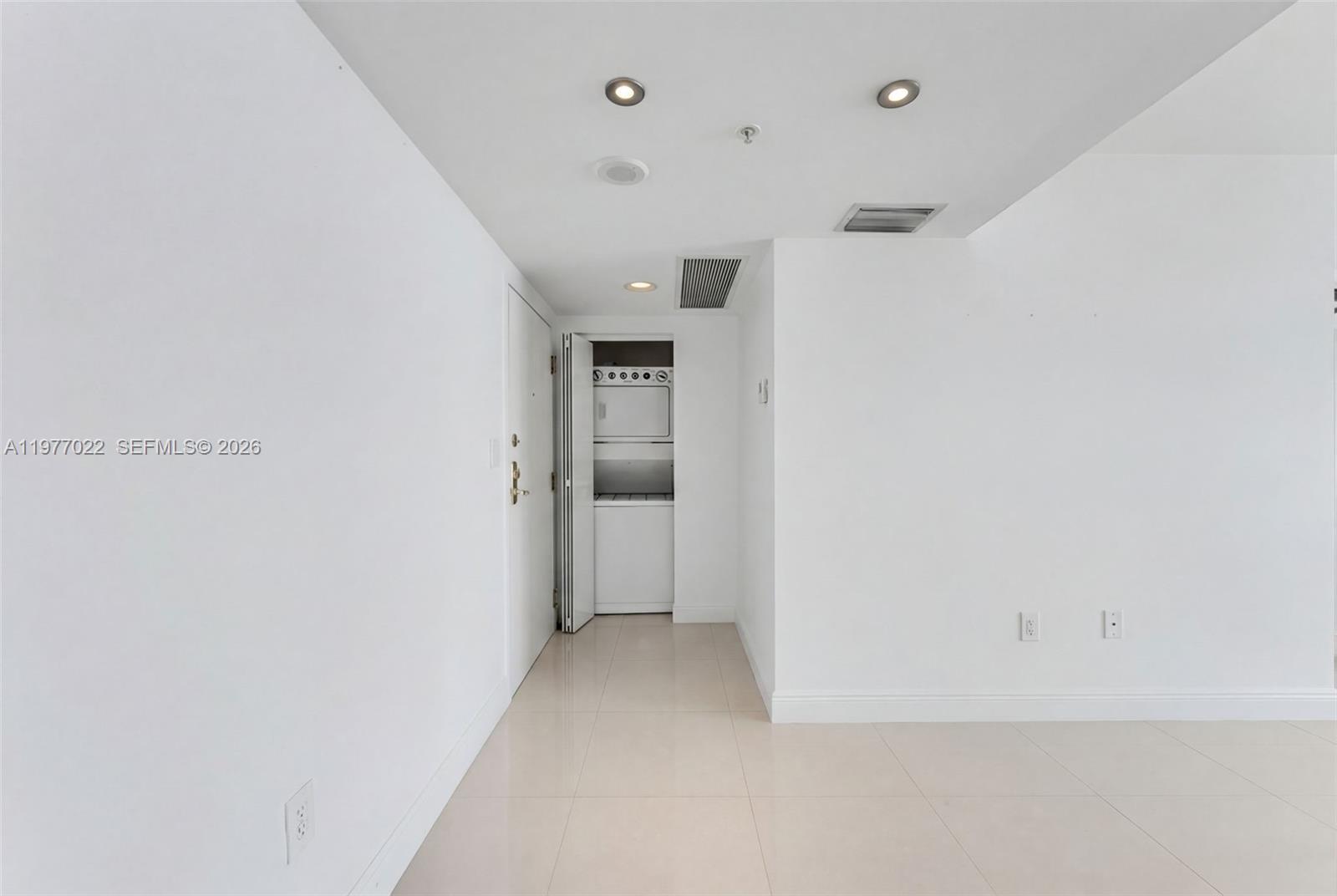 800 Claughton Is Dr #2804 Miami, FL 33131