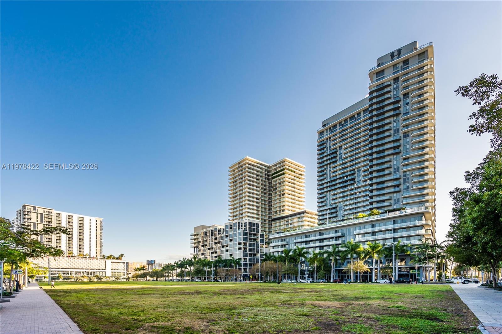 image Hyde Midtown53