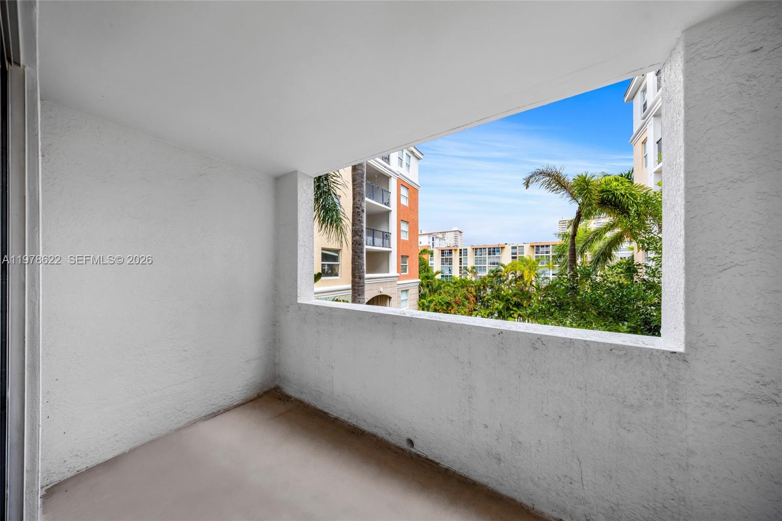 image Porto Bellagio Condo11