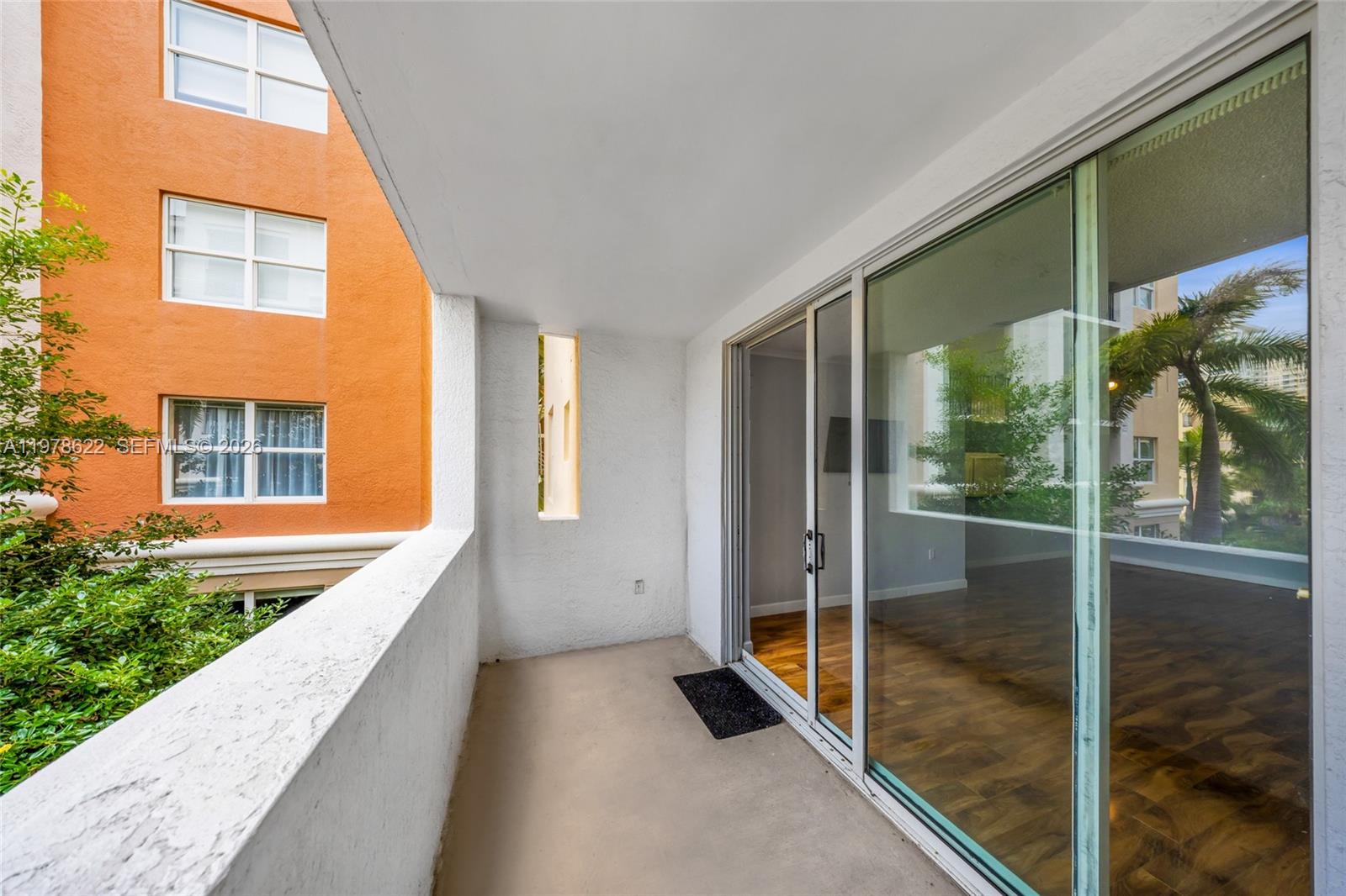 image Porto Bellagio Condo12