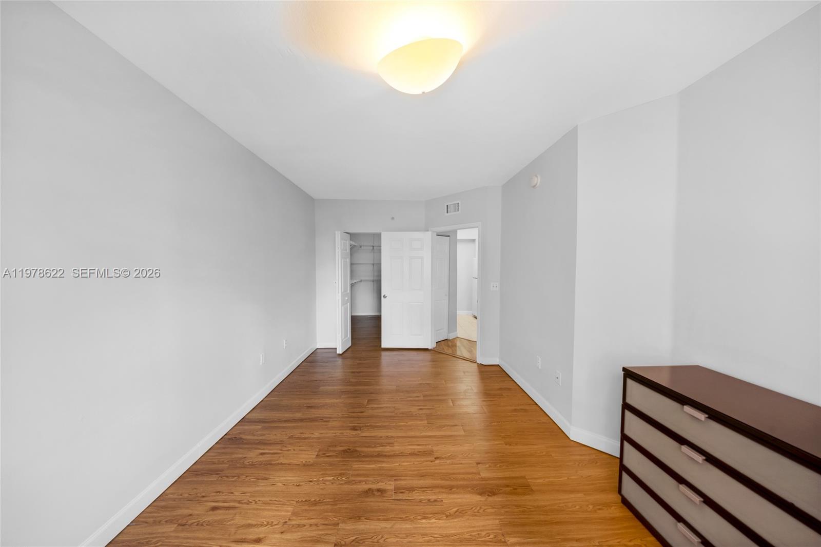 image Porto Bellagio Condo8