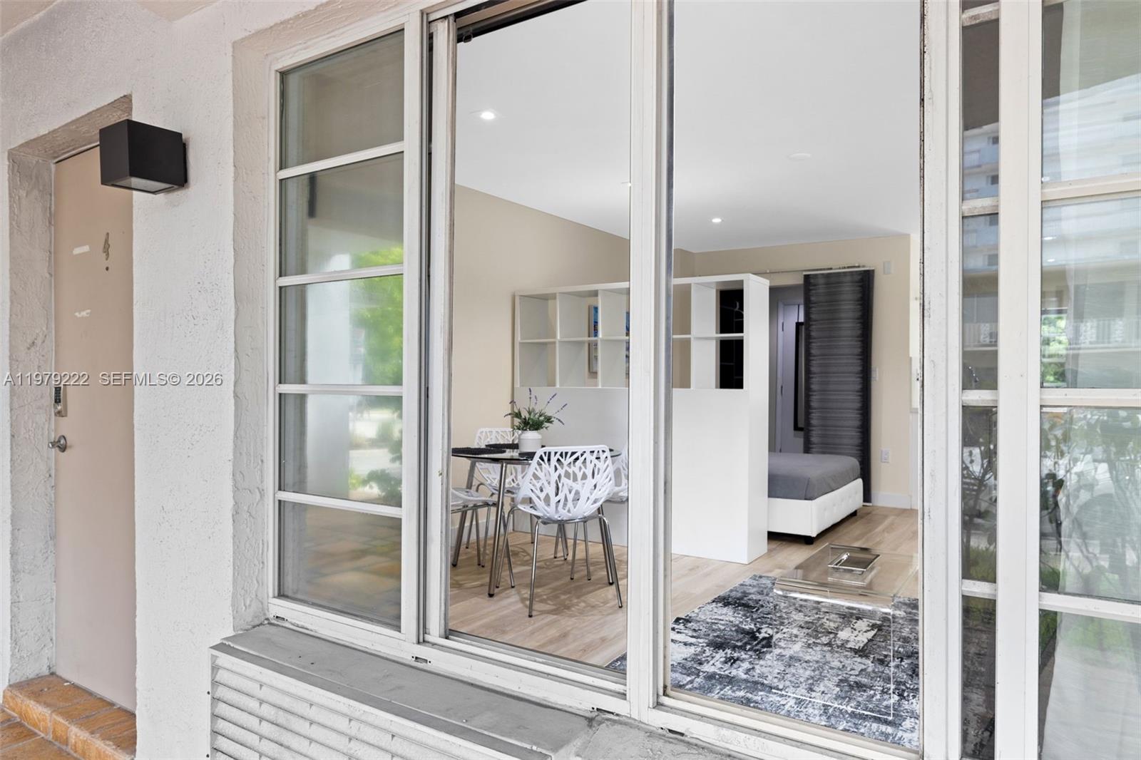 1241 14th St #4 Miami Beach, FL 33139