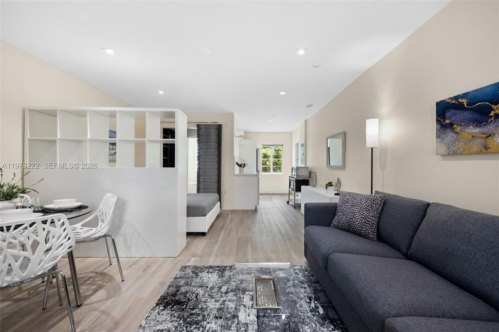 1241 14th St #4 Miami Beach, FL 33139