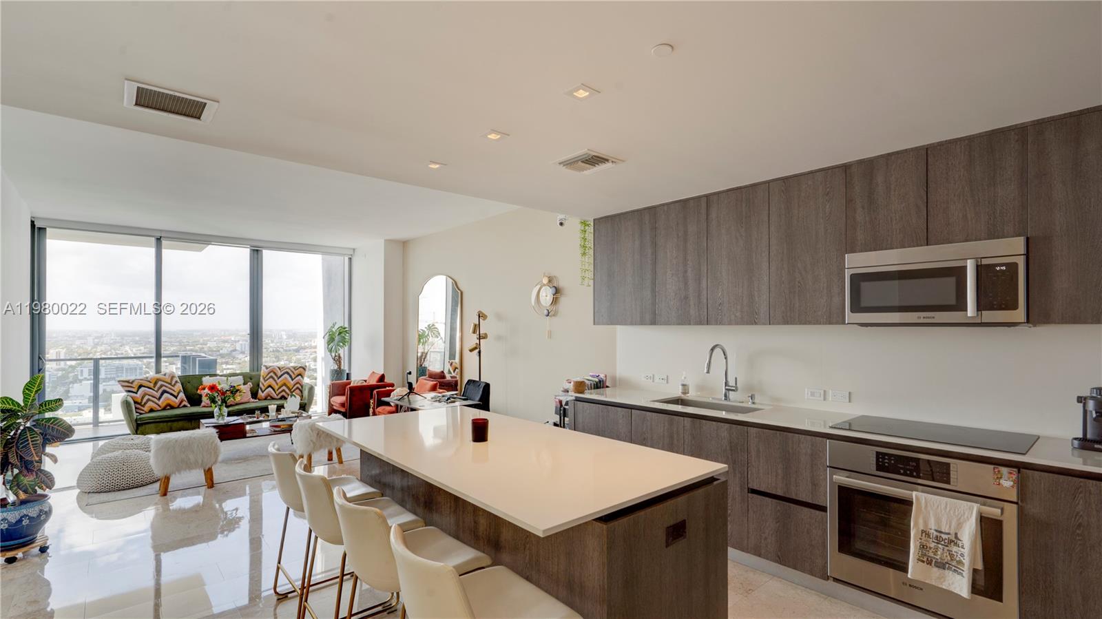 88 SW 7th St #2706 Miami, FL 33130