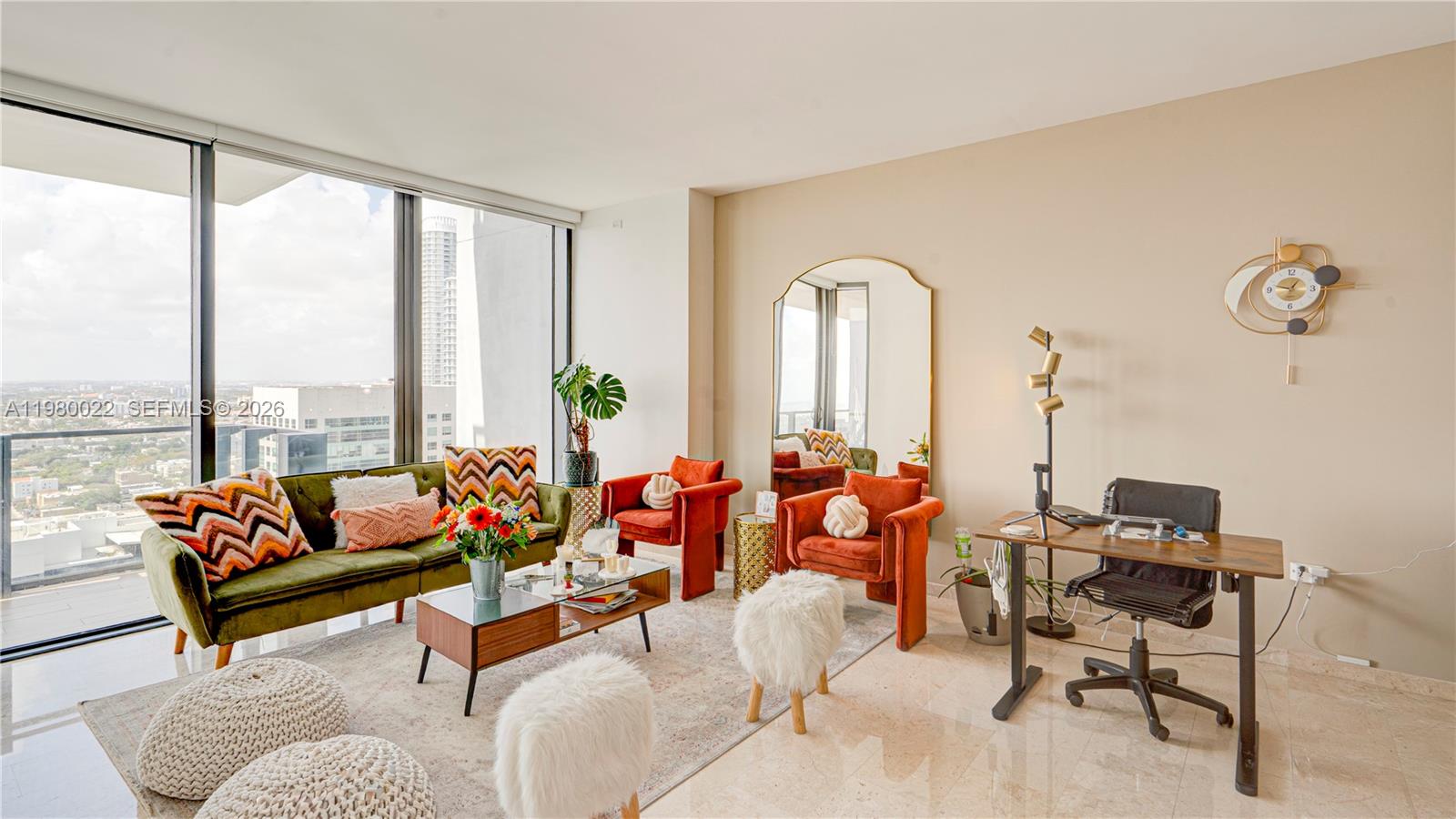 88 SW 7th St #2706 Miami, FL 33130