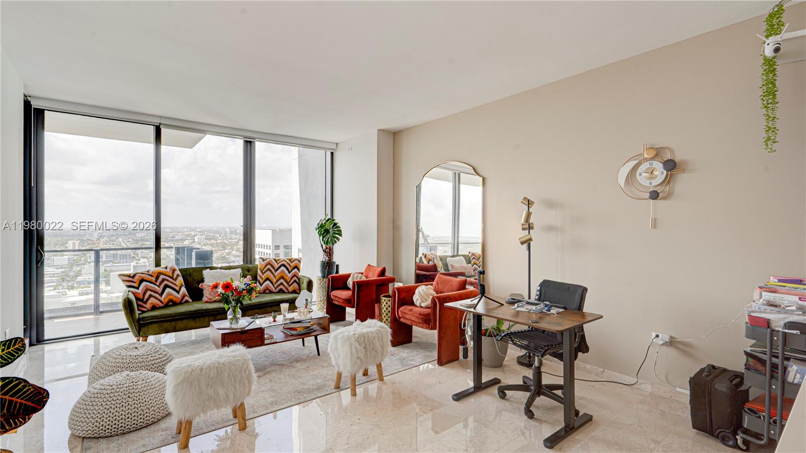 88 SW 7th St #2706 Miami, FL 33130