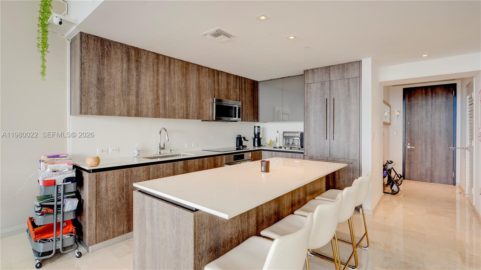 88 SW 7th St #2706 Miami, FL 33130