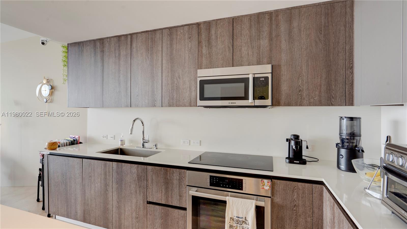 88 SW 7th St #2706 Miami, FL 33130