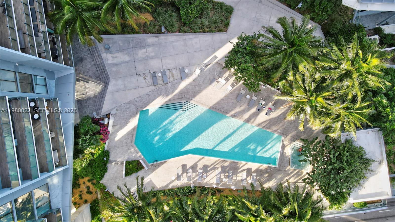 88 SW 7th St #2706 Miami, FL 33130