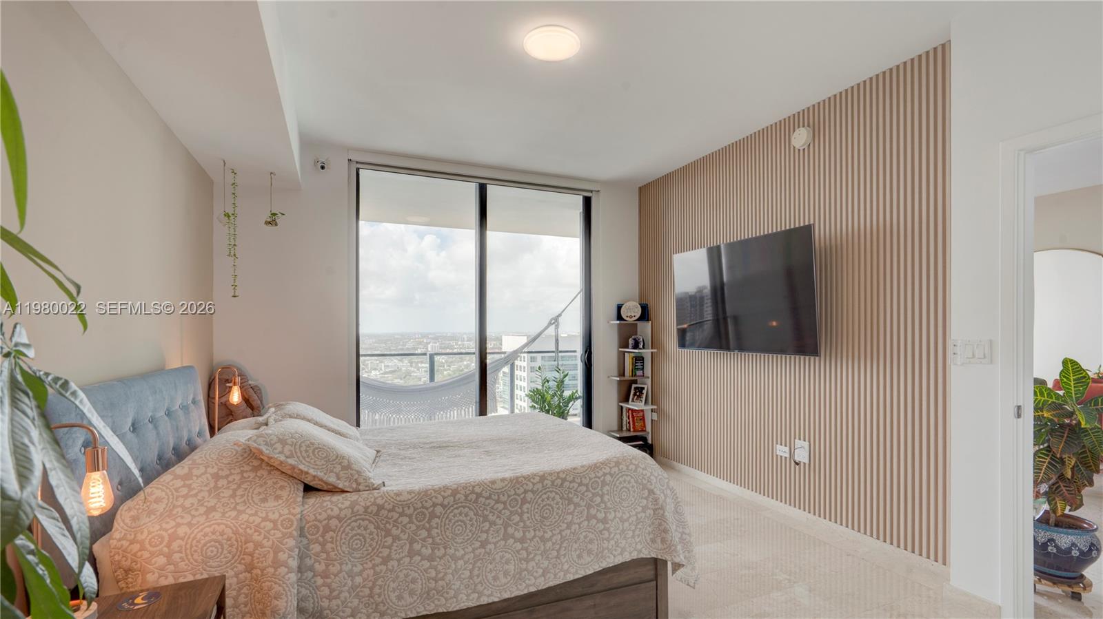 88 SW 7th St #2706 Miami, FL 33130