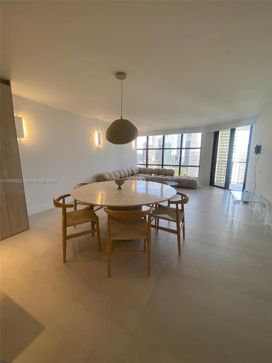 image Brickell Place II3