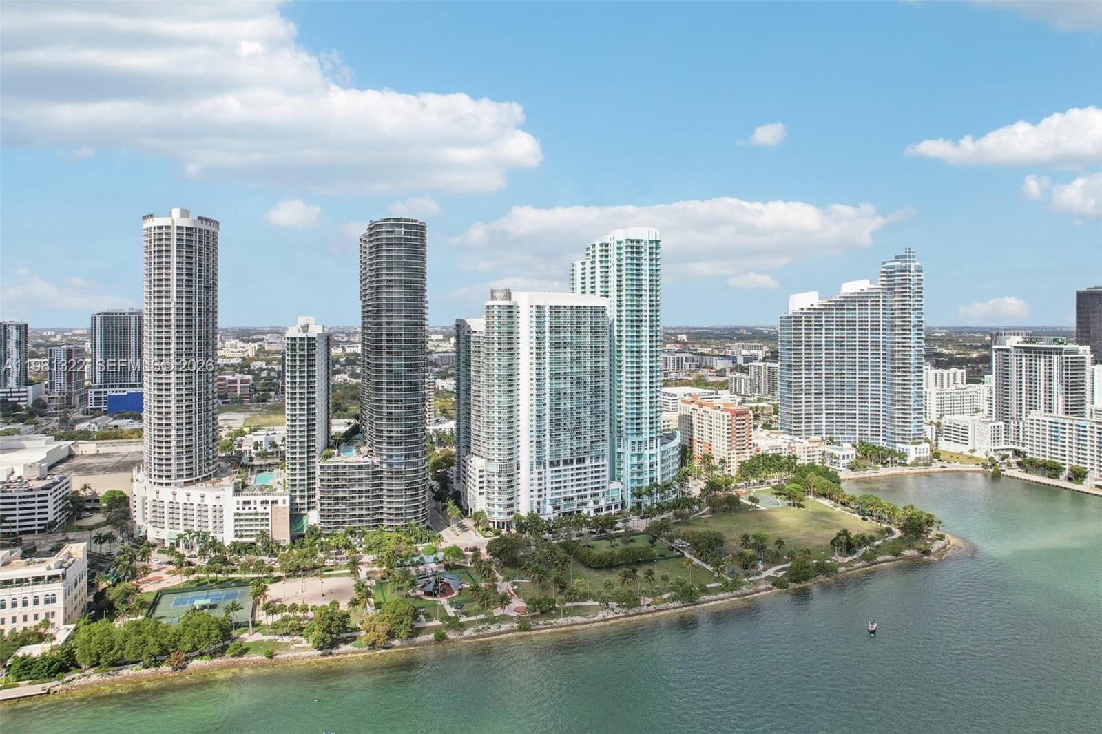 1800 N Bayshore Dr #2811 Miami, FL 33132