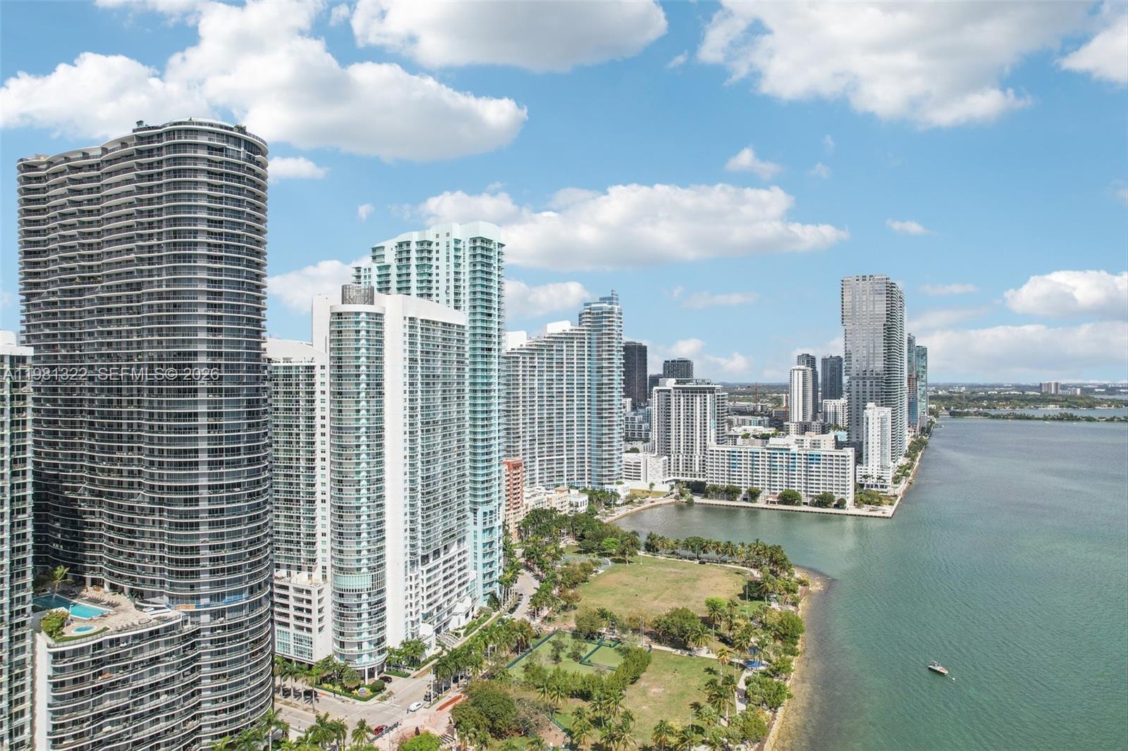 1800 N Bayshore Dr #2811 Miami, FL 33132