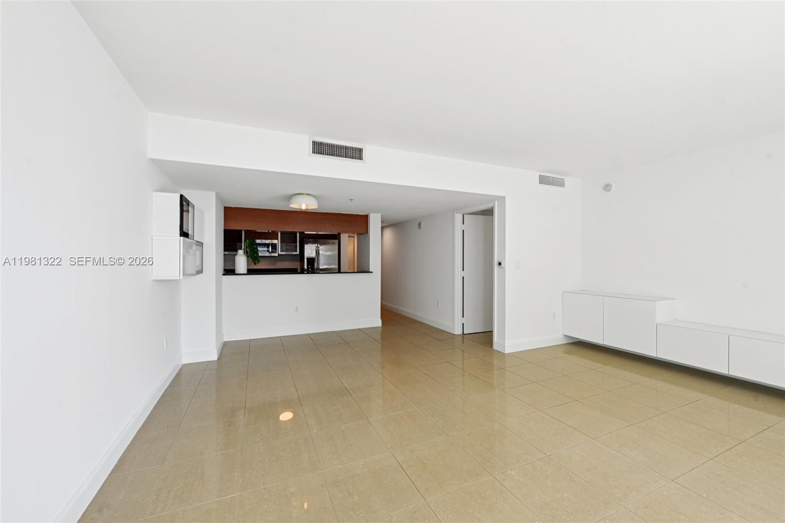 1800 N Bayshore Dr #2811 Miami, FL 33132