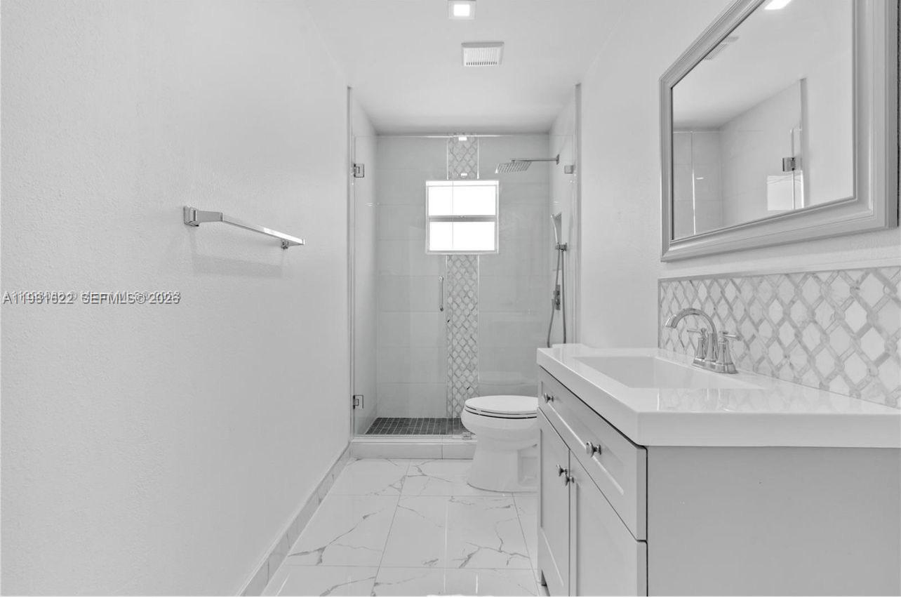 14721 SW 170th Ter Miami, FL 33187