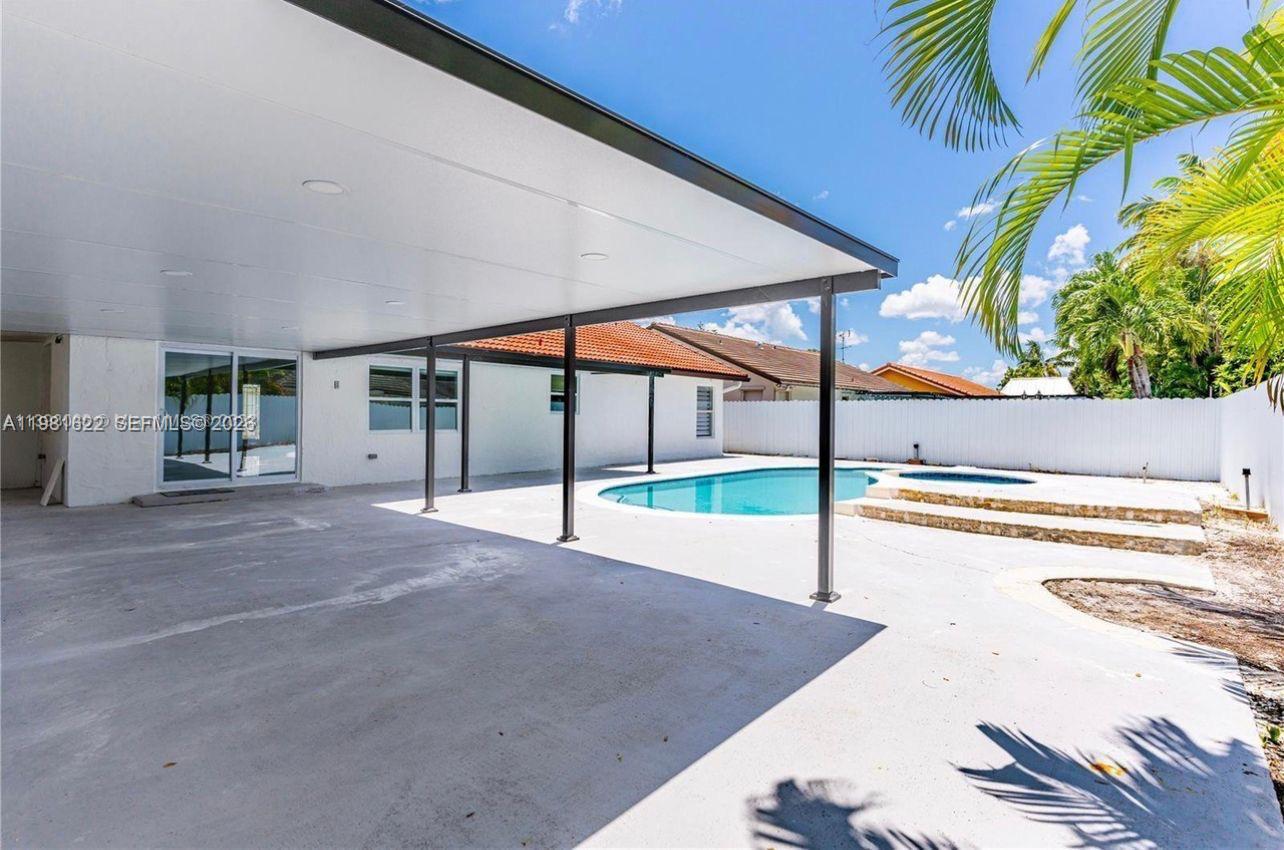 14721 SW 170th Ter Miami, FL 33187