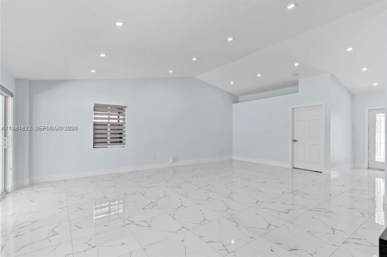 14721 SW 170th Ter Miami, FL 33187