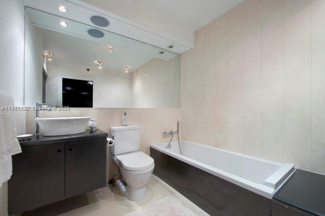 100 Lincoln Rd #1511 Miami Beach, FL 33139