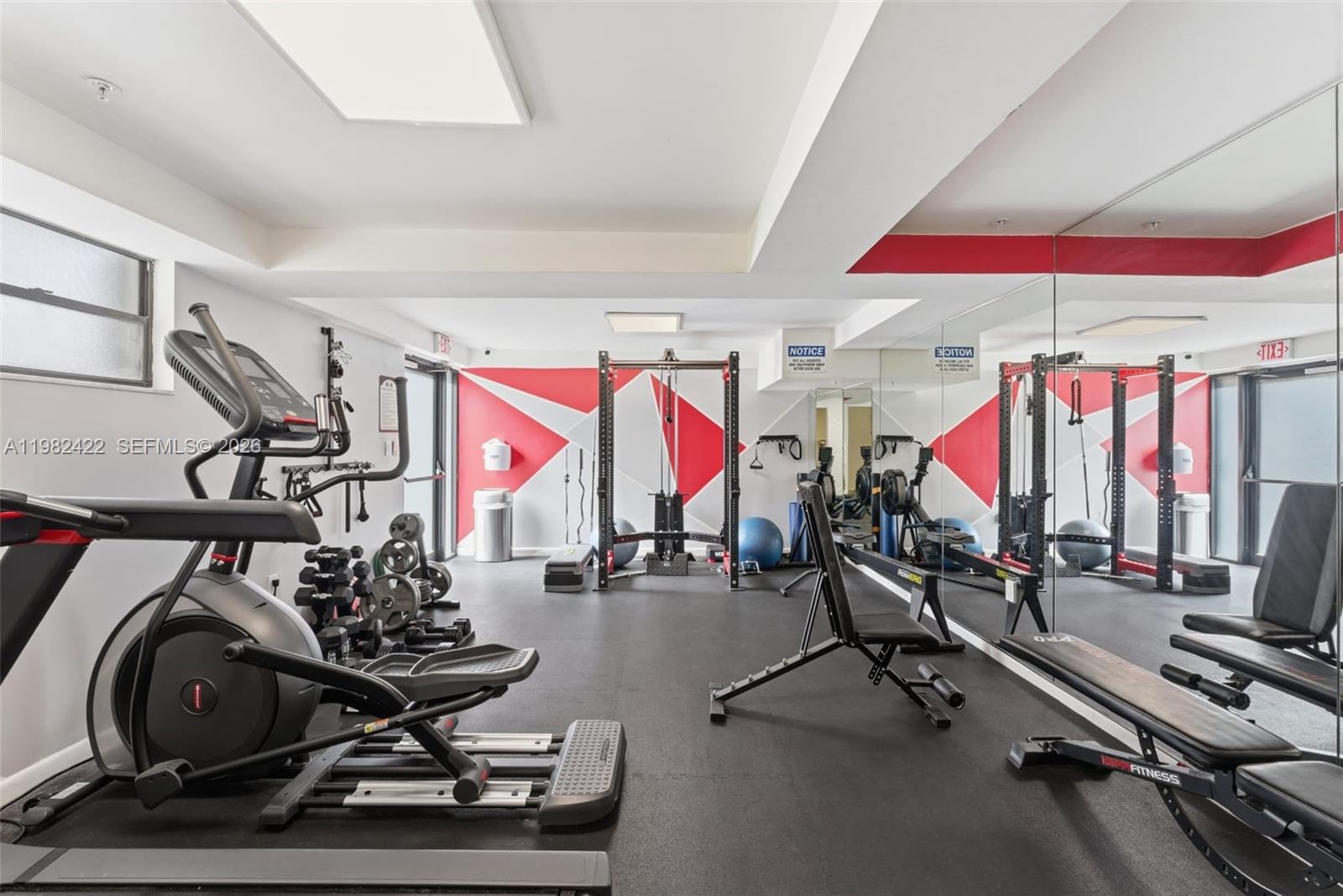 575 Crandon Blvd #707 Key Biscayne, FL 33149