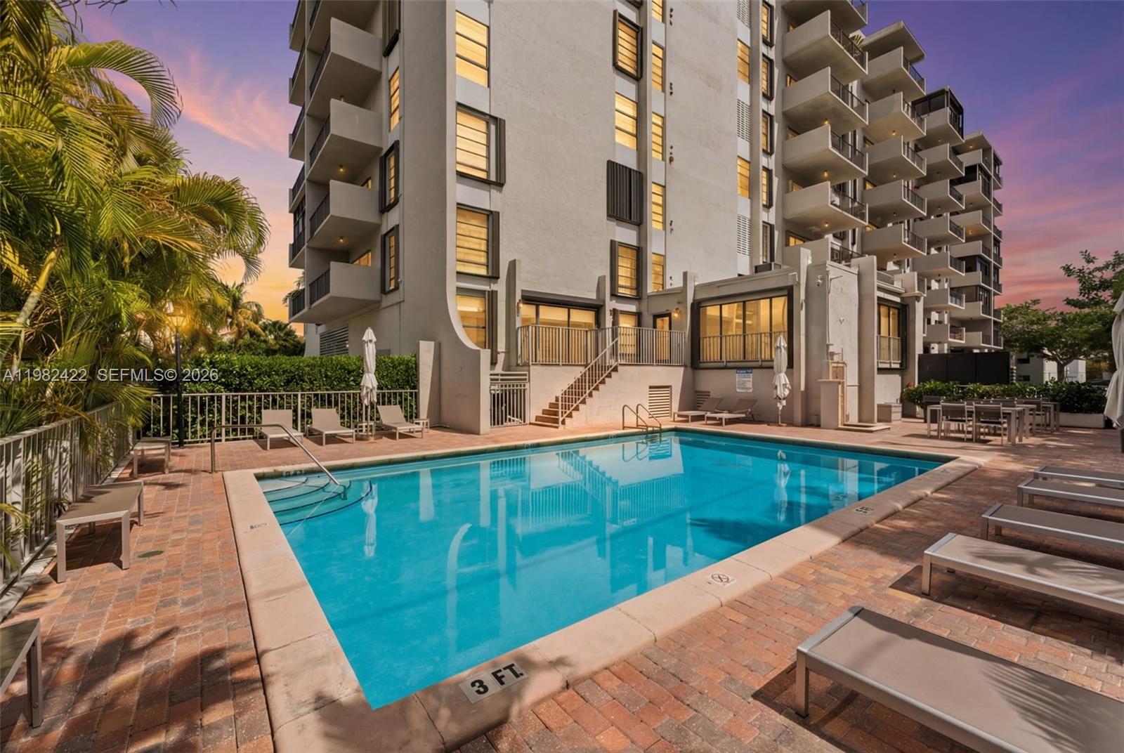 575 Crandon Blvd #707 Key Biscayne, FL 33149