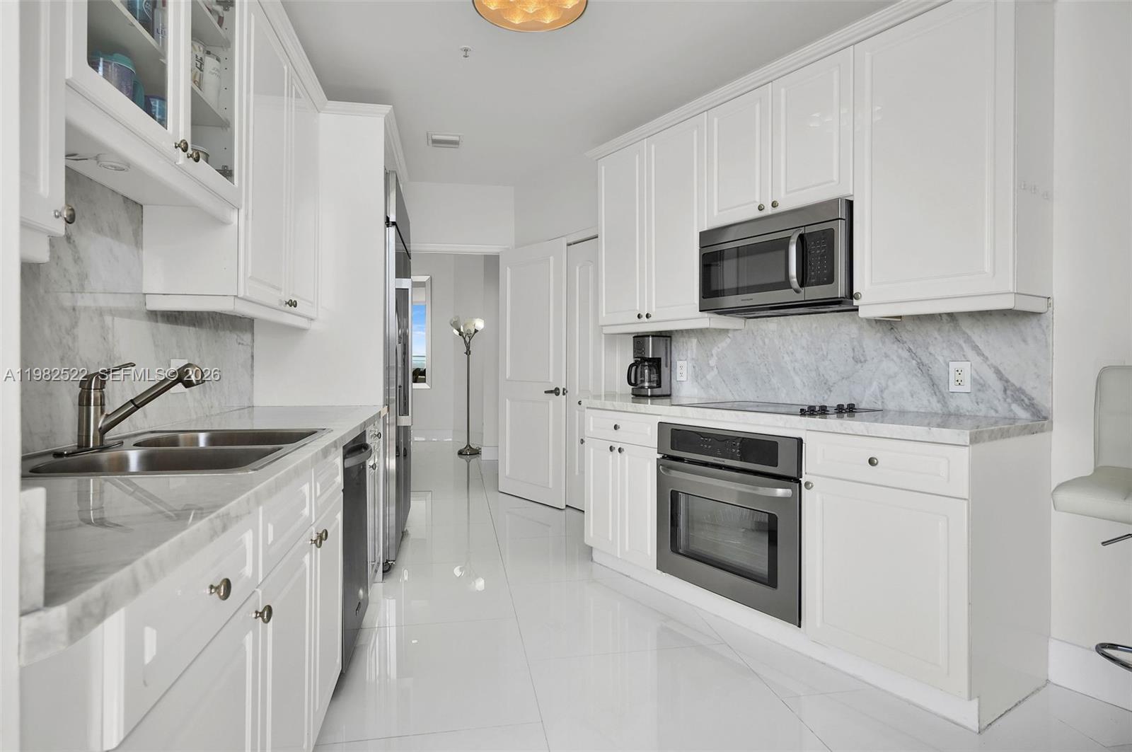 808 Brickell Key Dr #3702 Miami, FL 33131