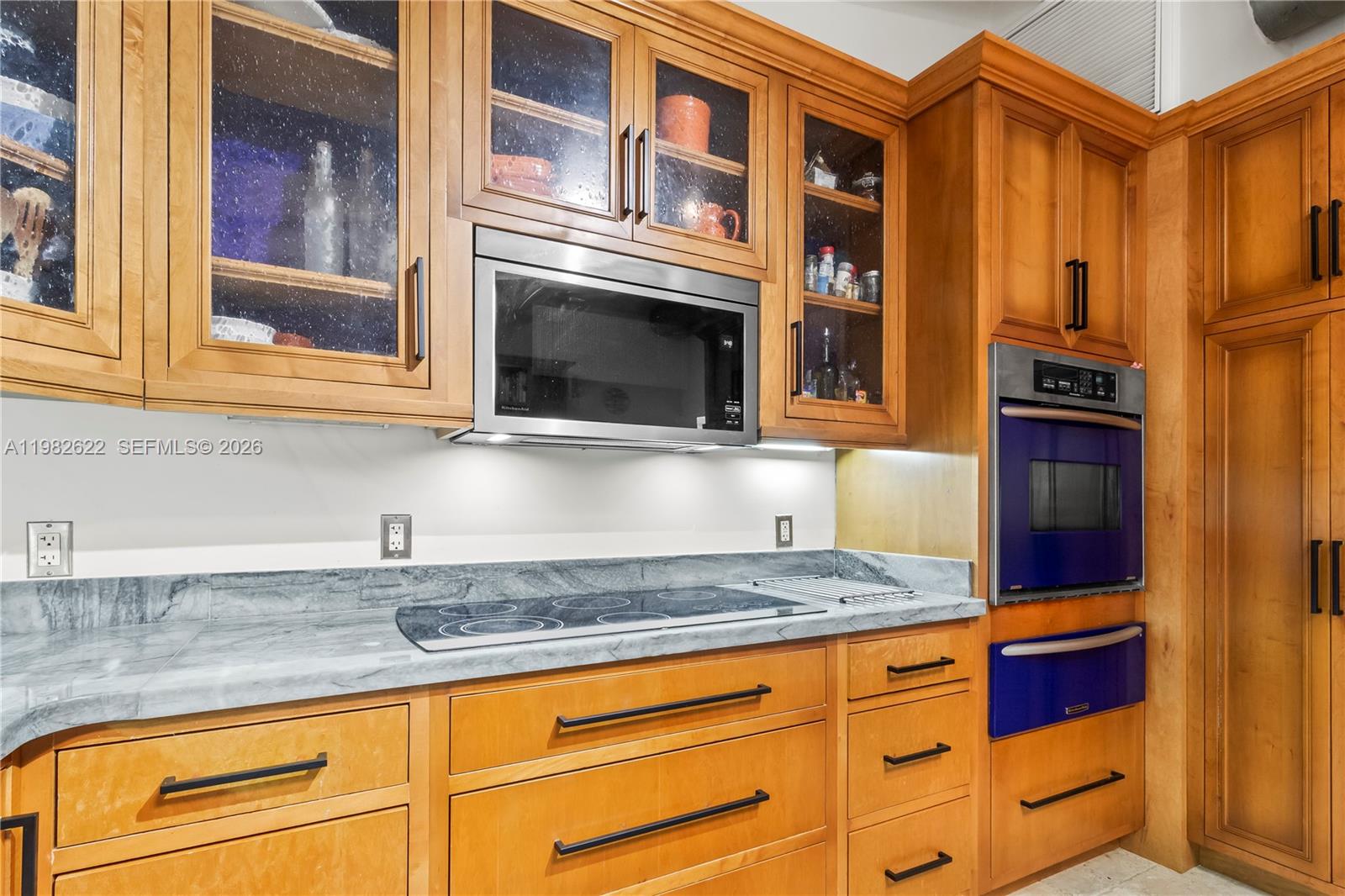 2132 Middle Riv Dr Fort Lauderdale, FL 33305