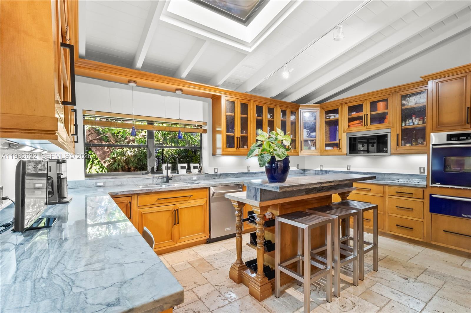 2132 Middle Riv Dr Fort Lauderdale, FL 33305