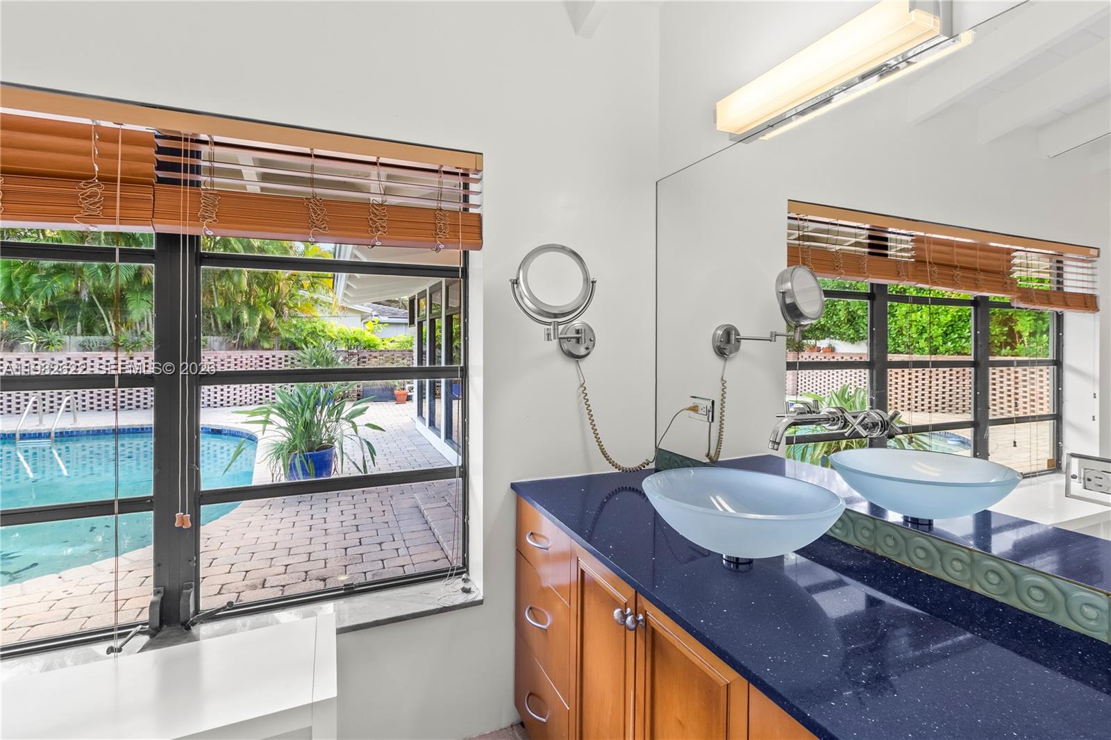 2132 Middle Riv Dr Fort Lauderdale, FL 33305