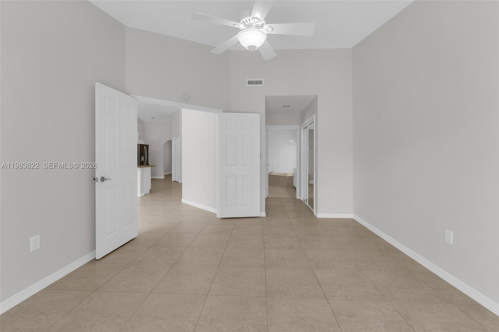 10635 NW 54th St Doral, FL 33178