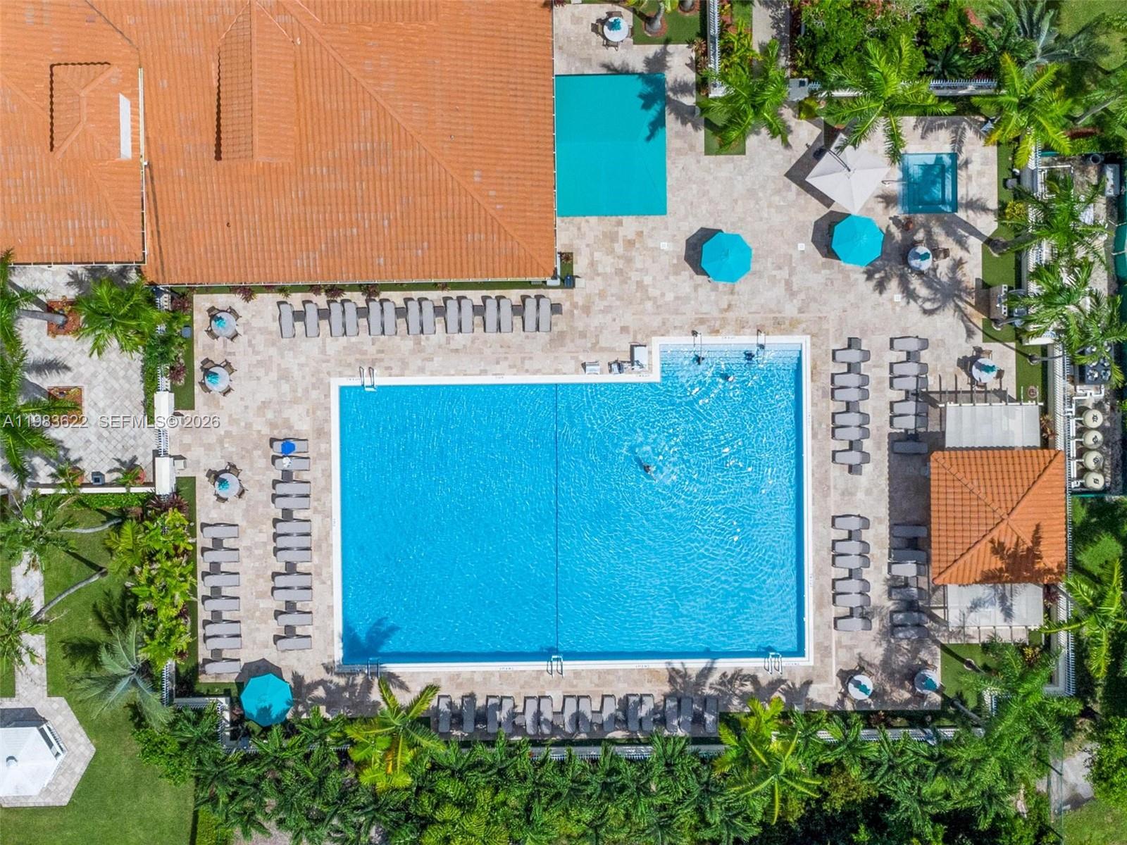 10635 NW 54th St Doral, FL 33178