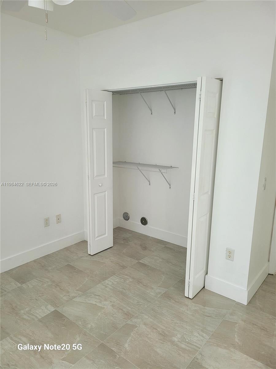 2451 Centergate Dr #301