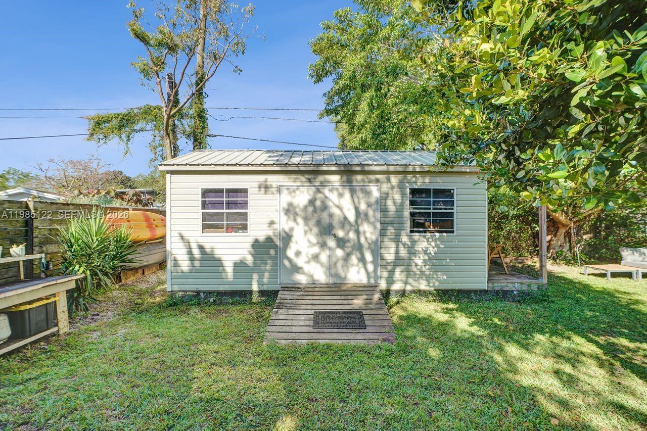 6420 SW 58th Pl South Miami, FL 33143