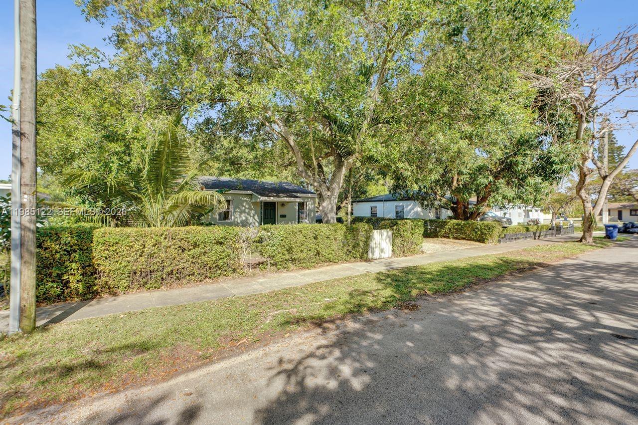 6420 SW 58th Pl South Miami, FL 33143