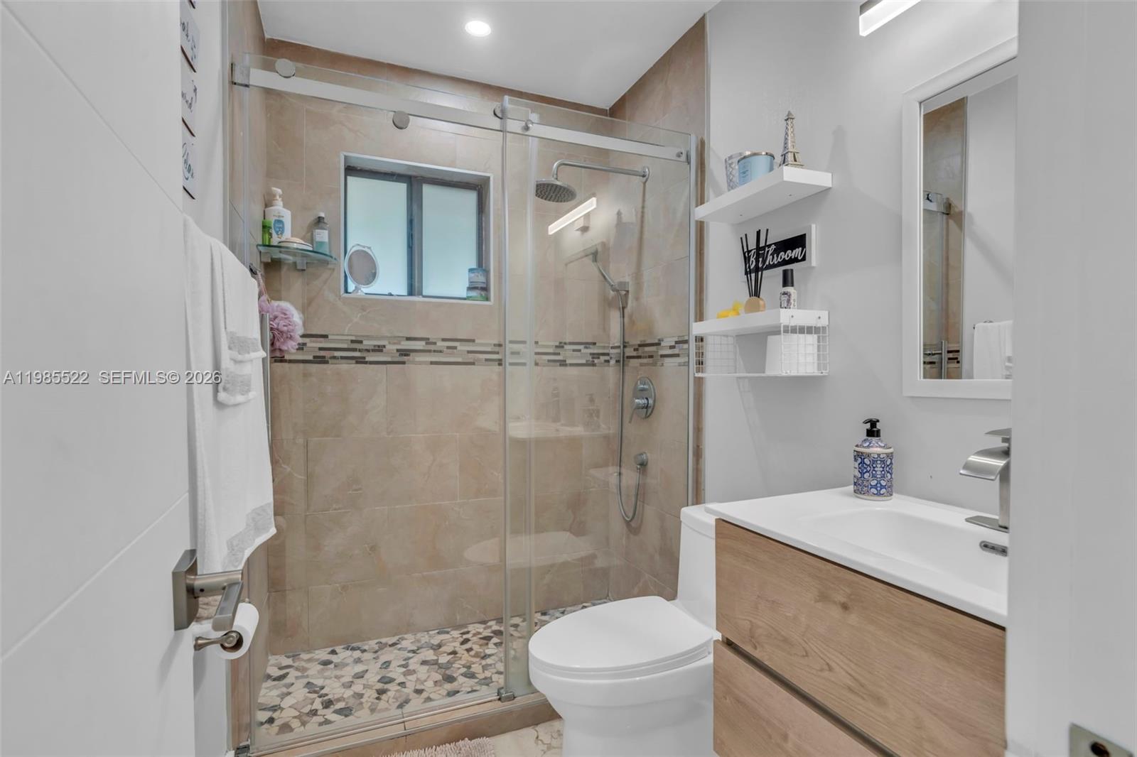 8818 SW 16th St Miami, FL 33165