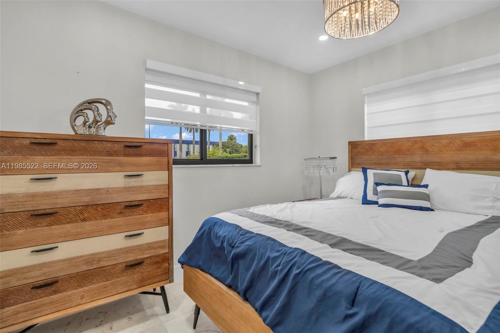 8818 SW 16th St Miami, FL 33165