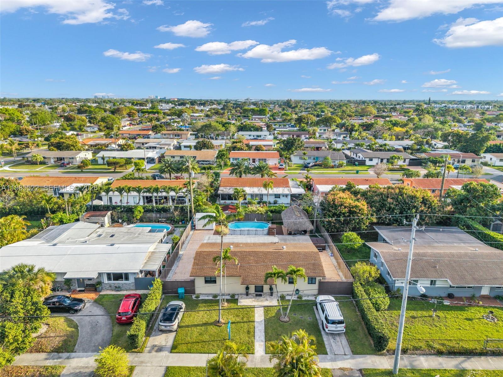 8818 SW 16th St Miami, FL 33165